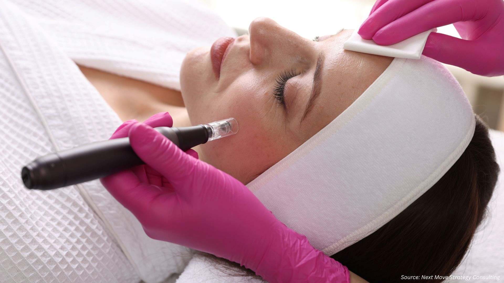 Is the Microneedles Market Redefining Drug Delivery and Real-Time Biosensing Across Industries?