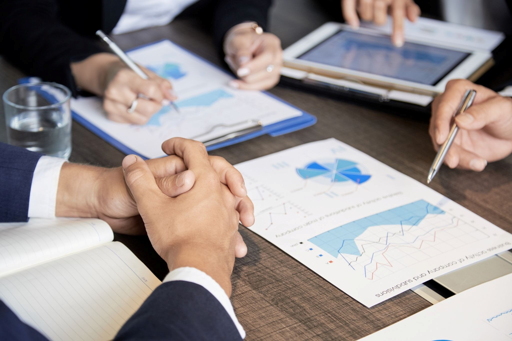 Corporate Governance and Shareholder Rights under Large Derivative Positions