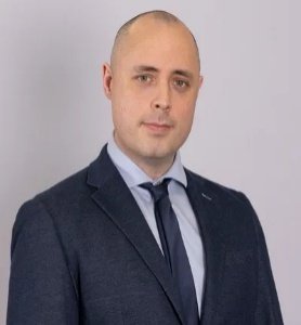 Dr. Peter Garraghan